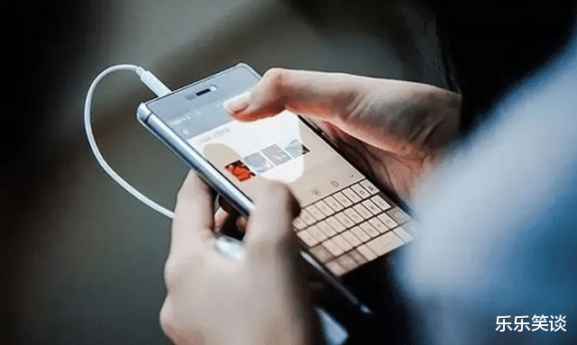 iPhone|微信这6个设置及时关闭，否则个人隐私将全暴露？别不当回事