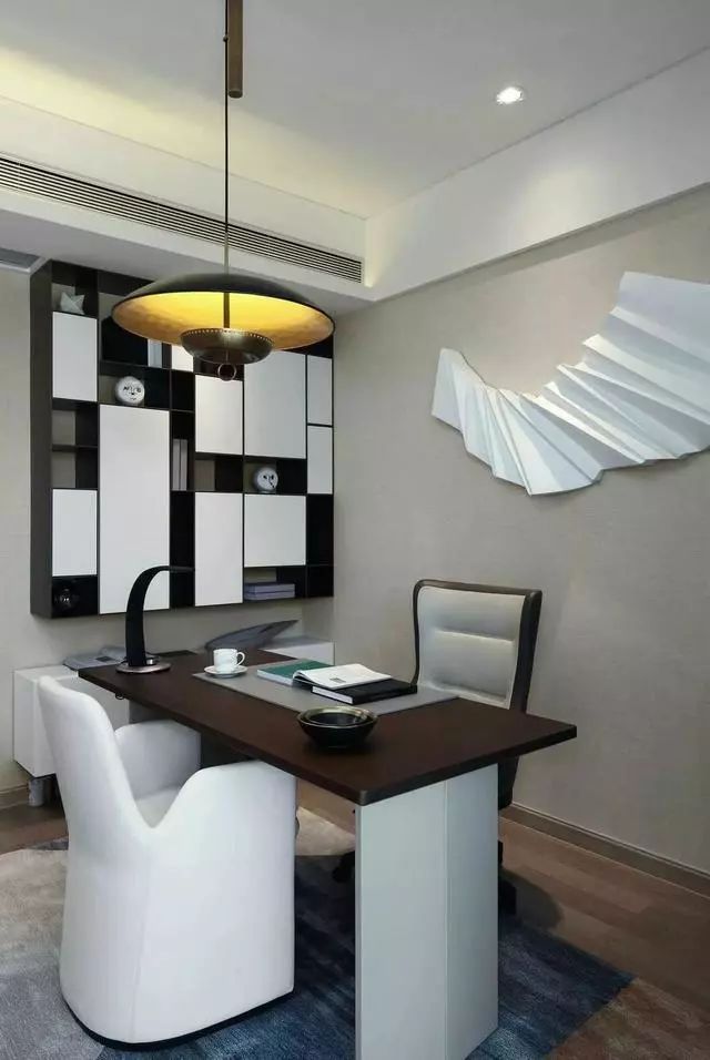 踢脚线太难看,能不能不装?聪明人已经这样做了