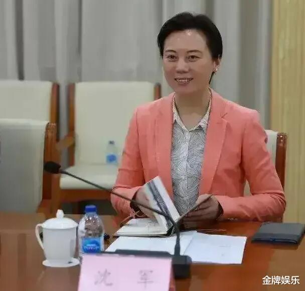 东方卫视|想要重回巅峰,东方卫视应优先解决霸屏多年的广告问题