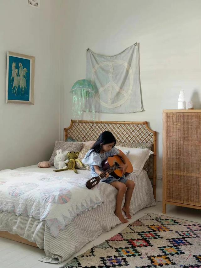 金科|走进澳洲四口之家,简单温馨,东方美学与加州风情的结合,很治愈