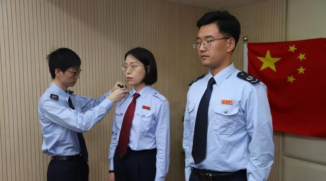 巫妖王|公务员“受欢迎”程度排行,税务未进前三,公安是榜首