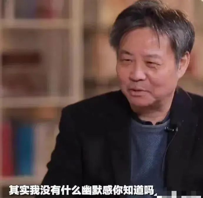 余华|喜剧人余华，治愈了中国人的精神内耗