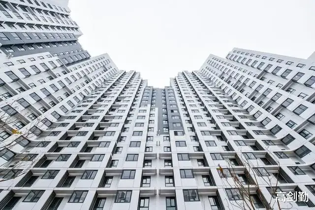 上海市|在上海找不到女朋友,最后把房子卖了1425万,回老家了