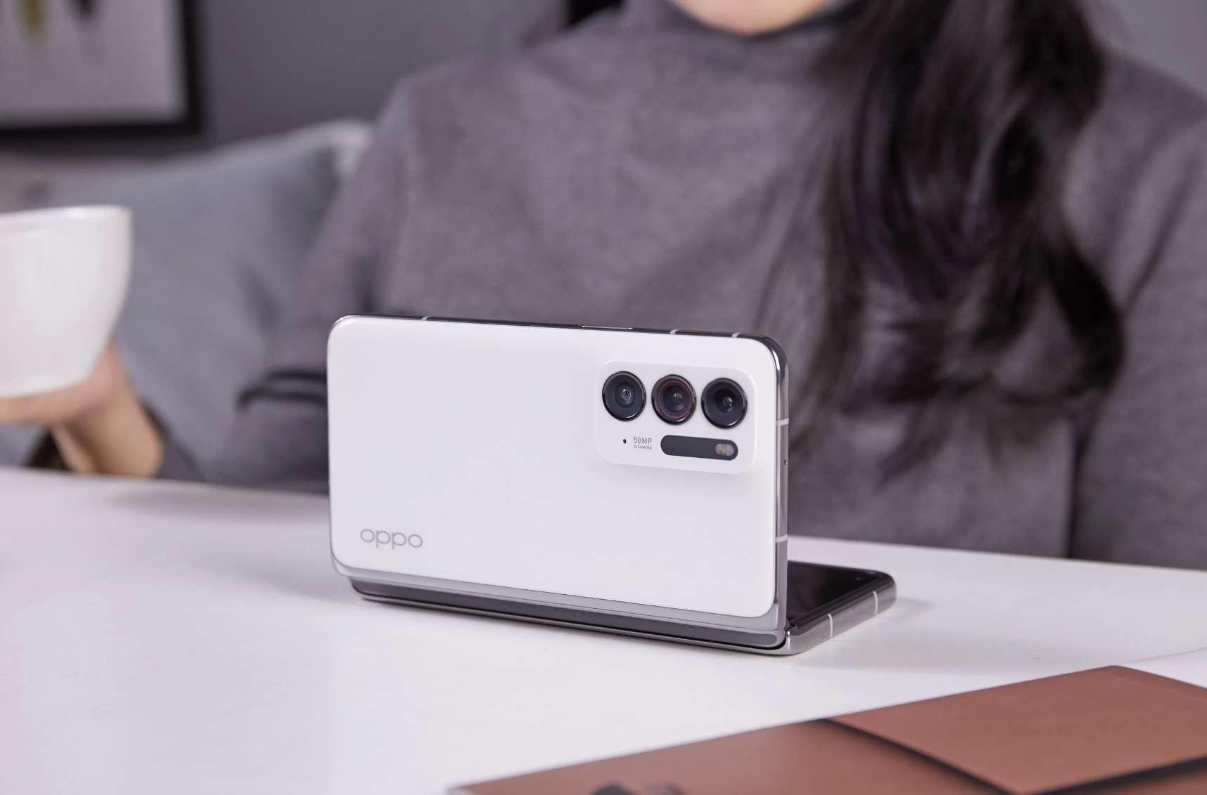 Java|折叠屏成品牌技术力风向标,98%好评的OPPO折叠屏表现如何?