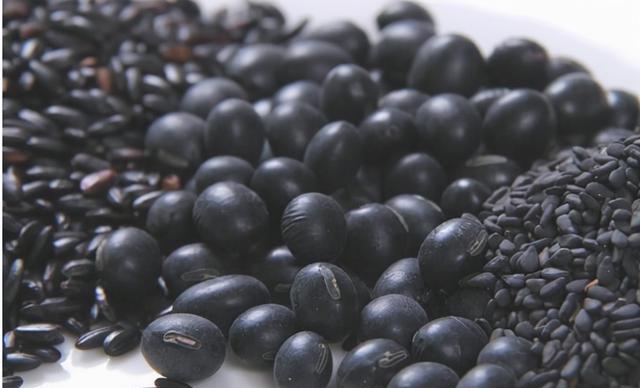 抗衰老|“老得慢”的女人，大多喜欢吃这3种食物，快看看有你爱吃的吗