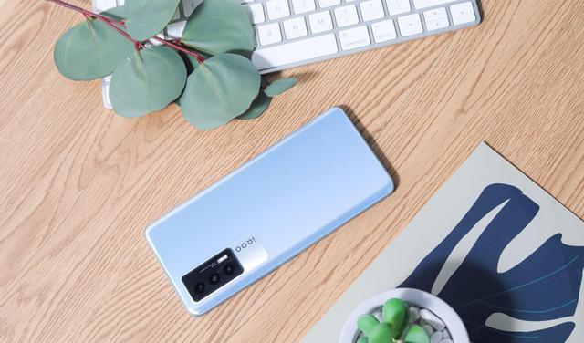 高通骁龙|便宜的12+512G旗舰，卖3099供不应求！大众眼睛果然是雪亮的