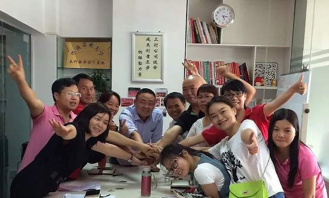 甘肃|放弃了30年的教师职业:我认为“造血英雄”的意义十分深远