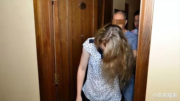 18岁女孩为赚钱沦落风尘,对方竟是6旬老头,不料双双被抓