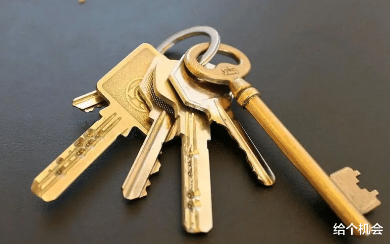 手机尽量不要和这3样东西放在一起，别不当回事，中招就晚了