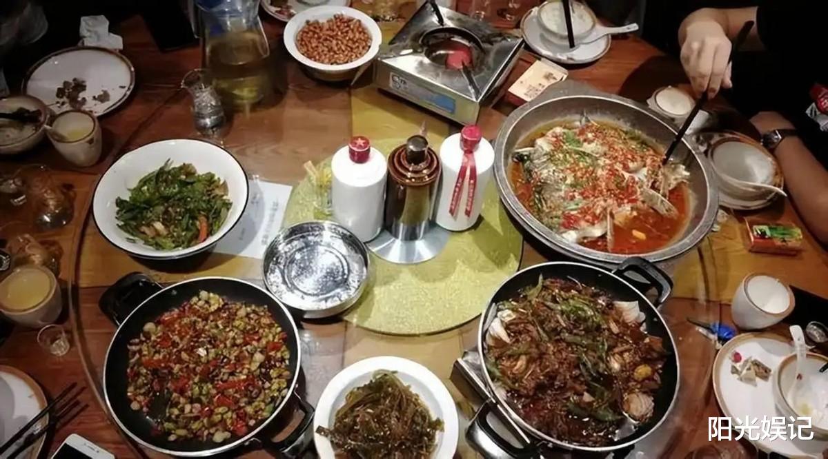 |酒桌上这3种人可别小看,不主动敬酒,却倍受领导赏识,有大智慧