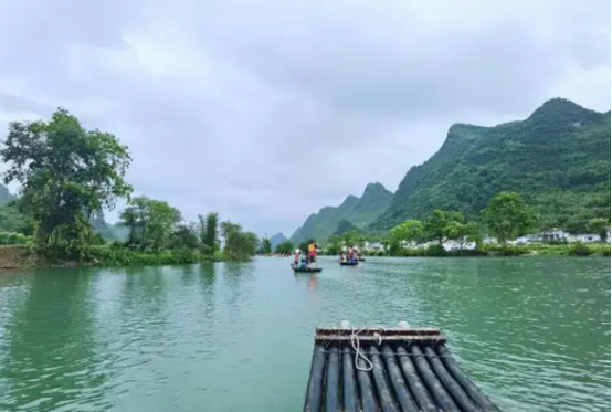 弥勒|漓江许多支流，兴建大小水库12座，相当于桂林总流域面积的近1/5