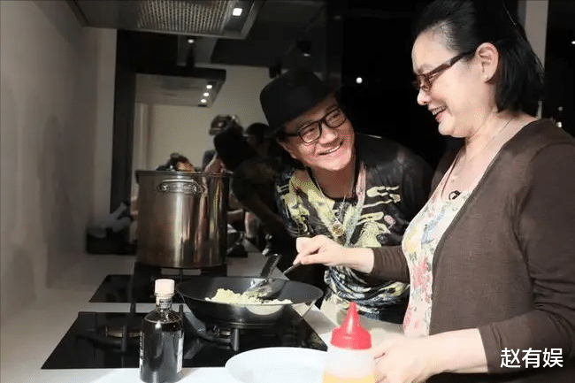 鲁振顺|64岁老戏骨即将结婚，女方是小6岁学妹，鲁振顺称两人在调理身体