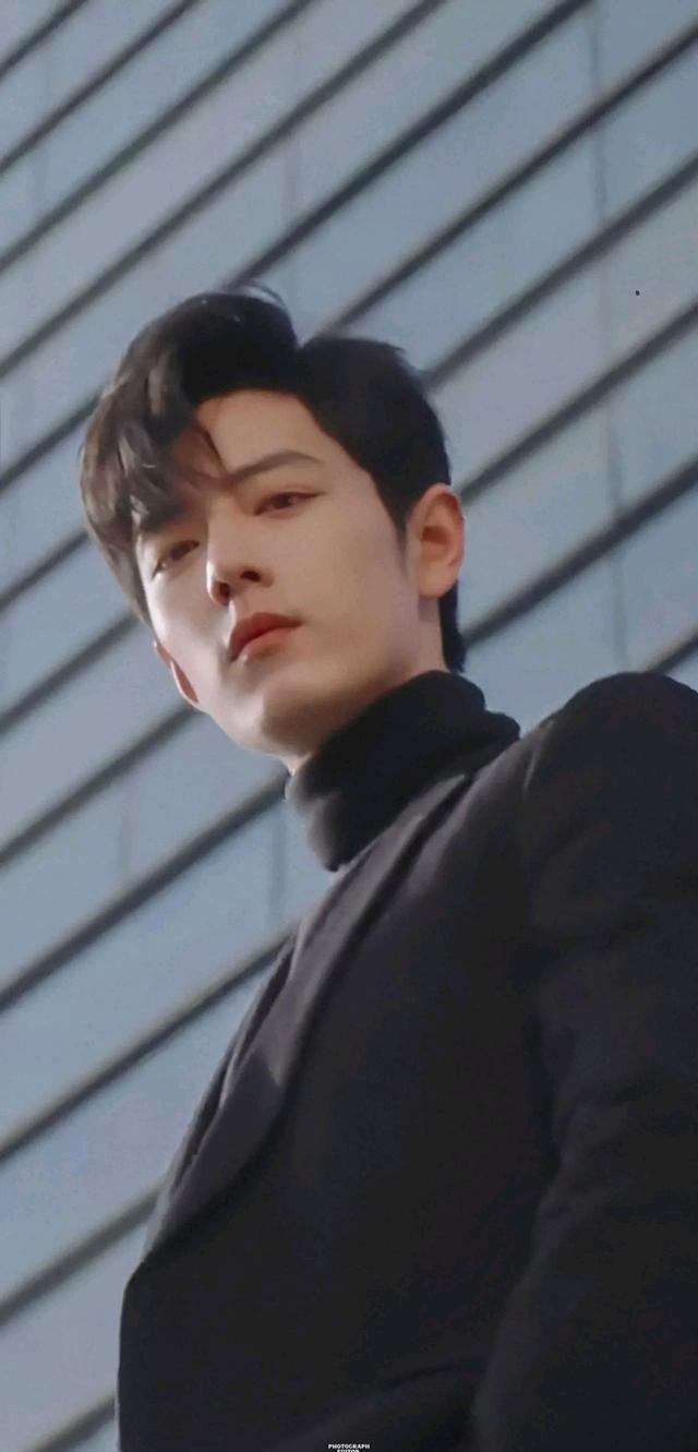 肖战|Nars官宣肖战为代言人后一跃成为行业翘楚，粉丝的购买力令人惊叹