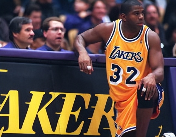 蒂姆·邓肯|从没拿过60分的五大巨星,KD邓肯在列,榜首统治了一个时代!