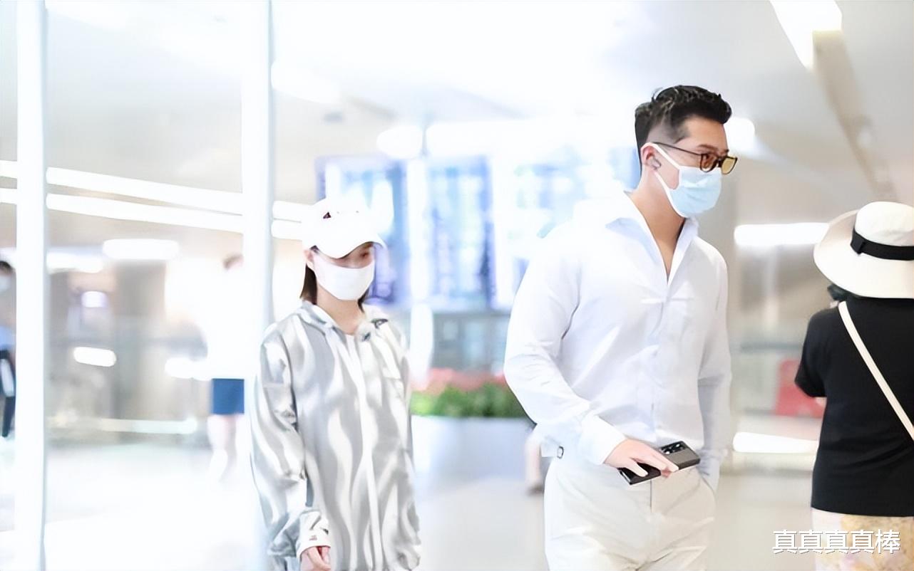 何超莲|何超莲不穿裤子出门，也不怕男友窦骁吃醋