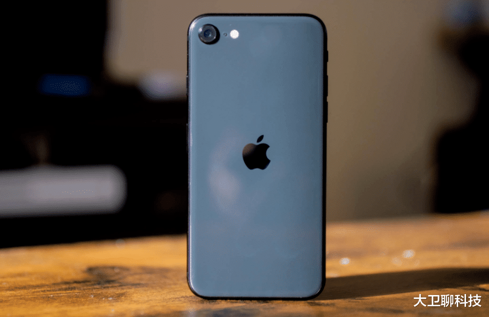 iPhoneSE|iPhone SE3价格曝光，300美元起步？国产机输得彻底！