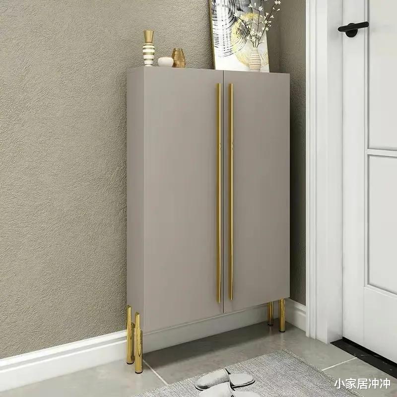 鞋子乱堆门口“过时”了!学学年轻人这么做,门口干净整洁