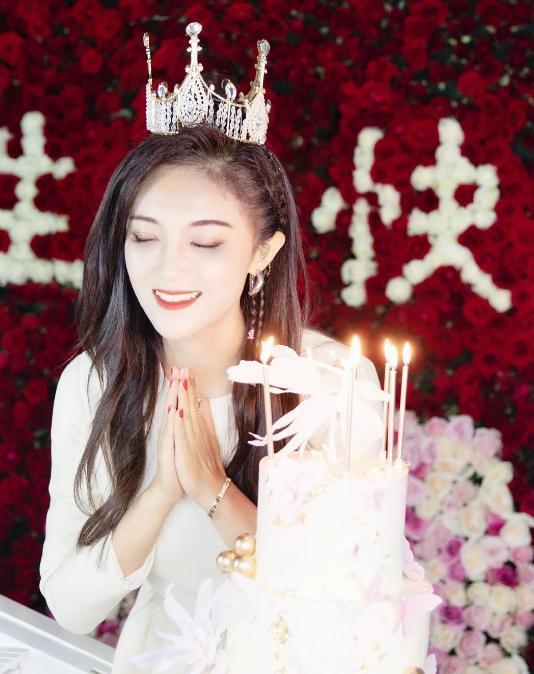 林青霞|恋爱多年却分开的明星，林青霞恋爱21年还分手，王祖贤至今单身