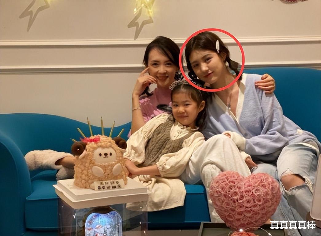 李嫣|同样是泳装,王菲的女儿,焦恩俊的女儿,贾静雯的女儿,有差吗?