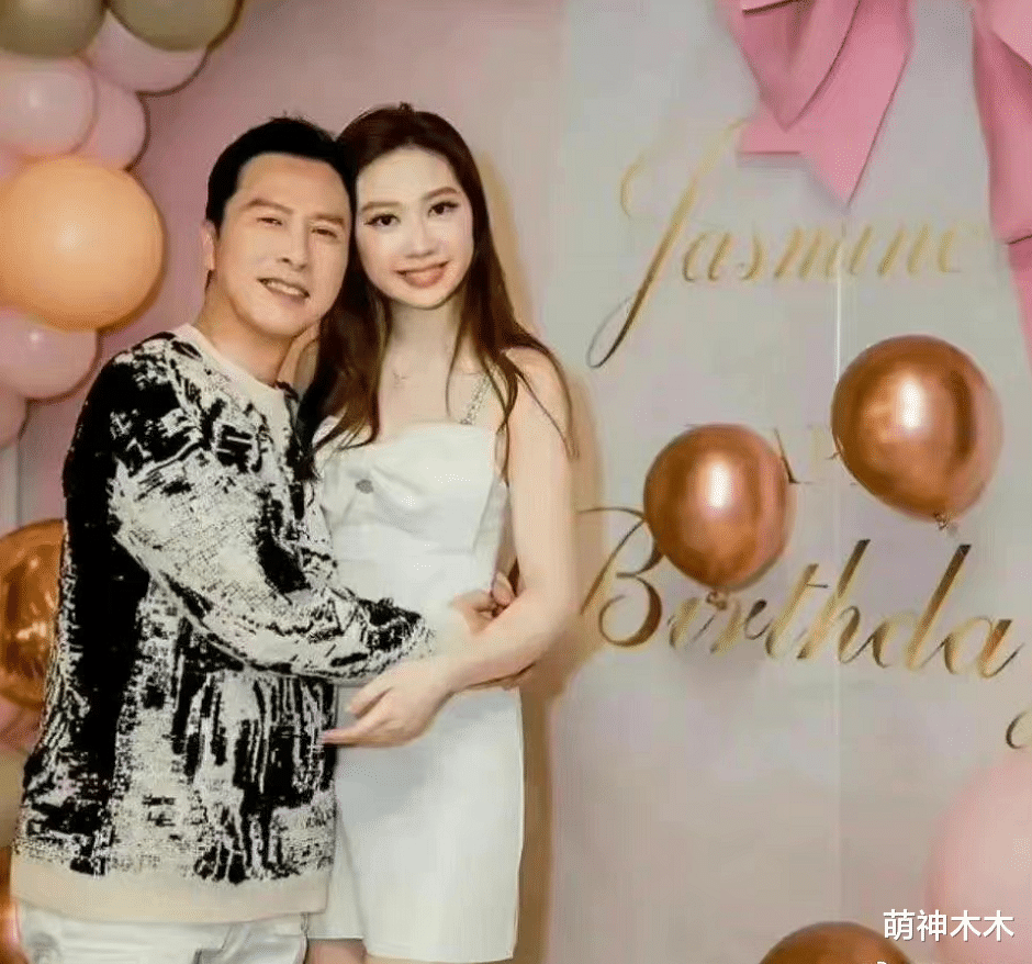 黄忆慈|星二代拼身材！黄多多曲线美，邱淑贞女儿大长腿，曹格女儿很少女