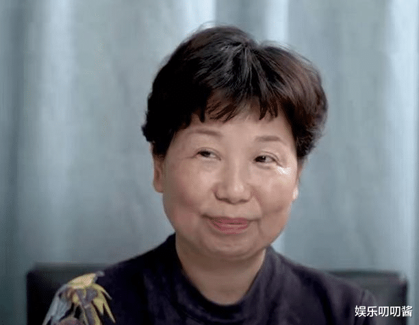 杜新枝|清者自清?许敏姚爸现身法院,杜新枝“淡定”开直播,网友:皮厚