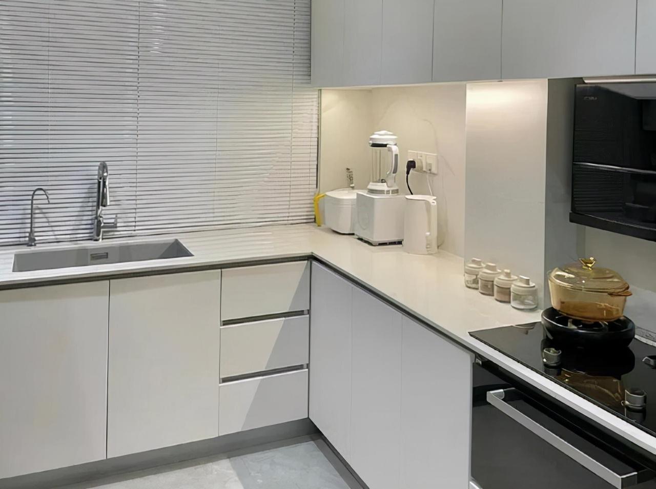 听完师傅的话,我才知道原来开窗通风和入住新房有这么多讲究