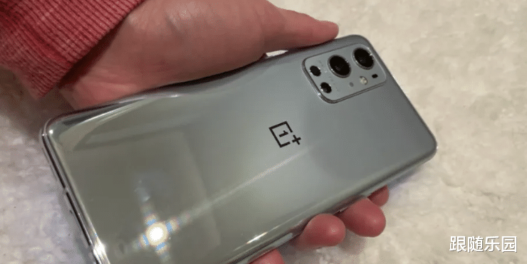 荣耀|值得“捡漏”的六款旗舰机，realme、黑鲨、荣耀各一款，配置出色