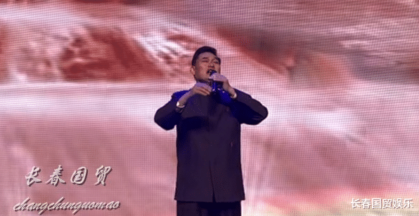 王耀庆|懒理负面传闻，大衣哥朱之文现身商演捞金，精神饱满状态好