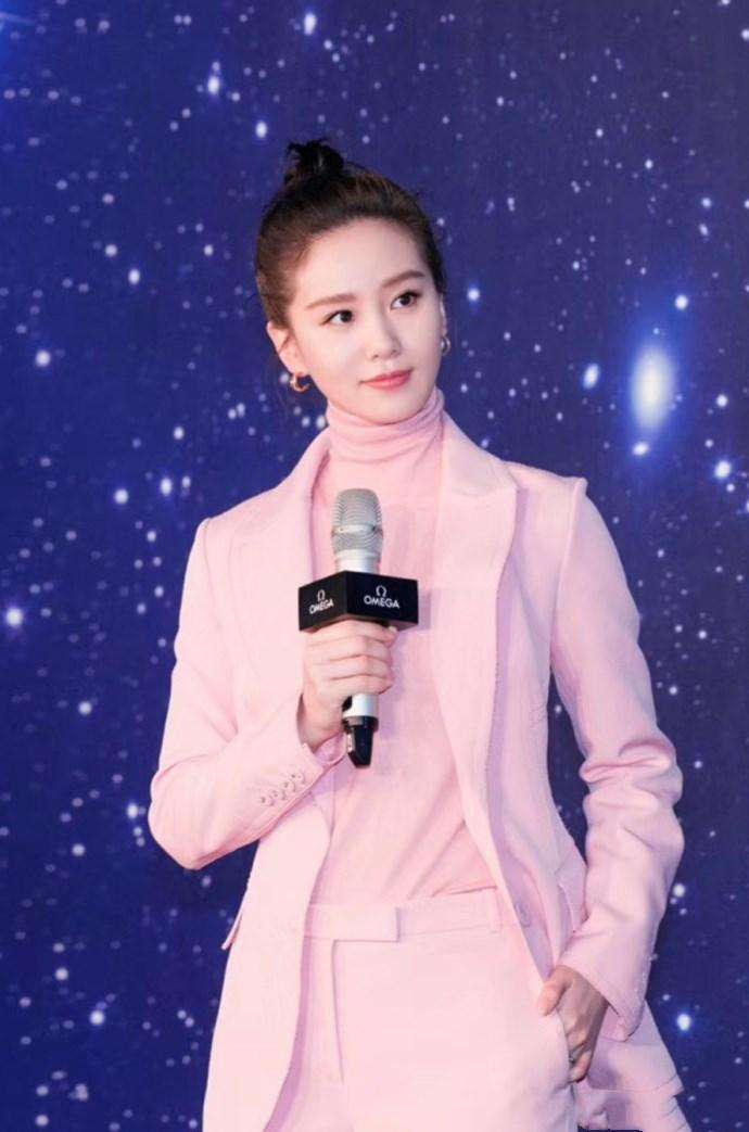 吴奇隆|吴奇隆：一个有情有义的男人，他与刘诗诗离婚，世间再无真爱