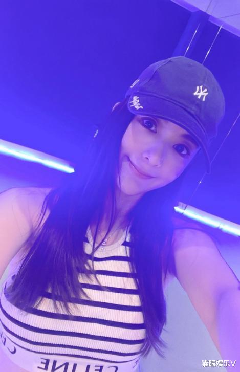 郭富城|34岁“天王嫂”爆生活照，腰细腿长身材火辣，未见郭富城身影