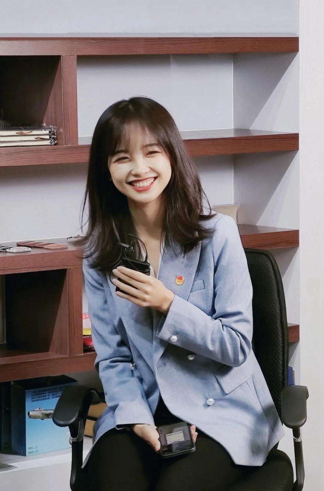 王冰冰|央视王冰冰疑官宣恋情！男方是游泳健将徐嘉余，两人身高差22厘米