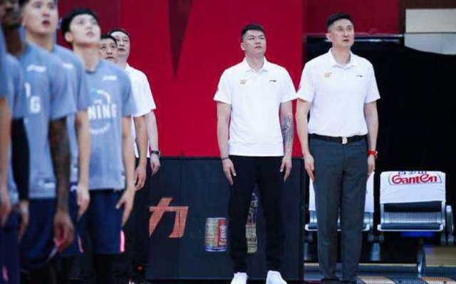 广东男篮|正式签约！2米13大中锋加盟广东宏远，朱芳雨重施故伎