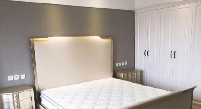 头一次装修,花100w,挑战简美风,真是美炸天,沙发背景柜太大气