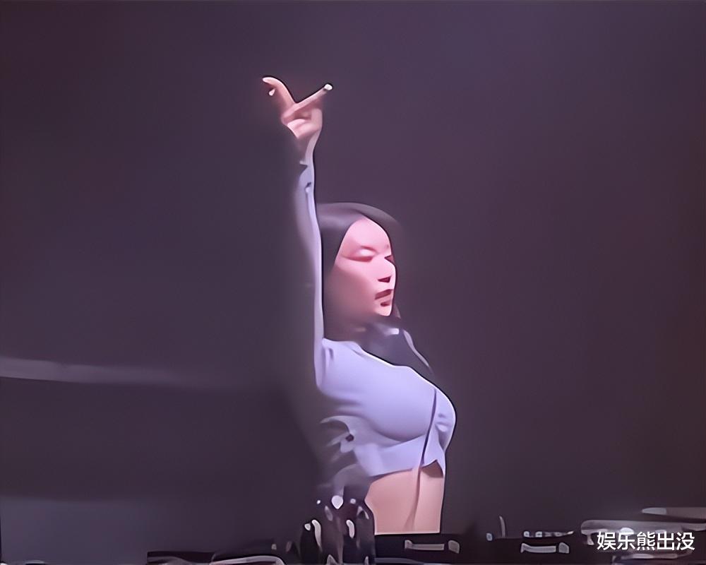 韩国女团|一场演出280元，目睹暴力扯头发，在韩女团成员逃回国！