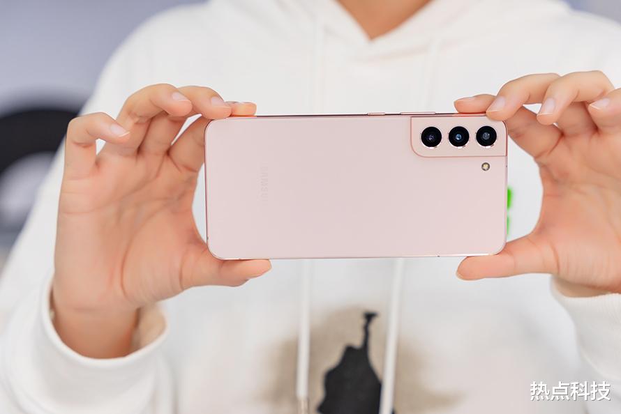 gen.g战队|三星Galaxy S22+评测：可变高刷直屏兼顾续航打造全新水桶旗舰