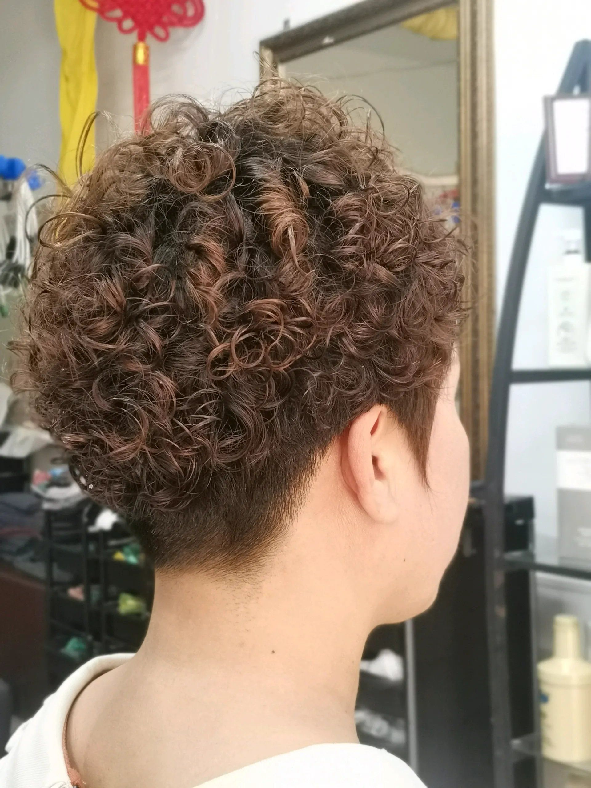 蜂蜜 夏季最火女士短发有哪些?15款送给大家,越剪越时尚