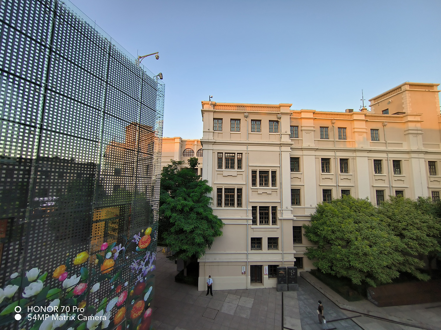 荣耀|荣耀70 Pro与iPhone 13拍照对比:看看什么样的镜头组合更合适