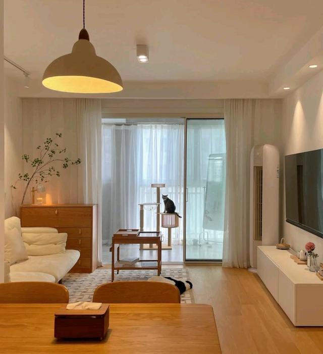 看了她68小家才明白，普通人家的装修，越简单越温馨，超羡慕