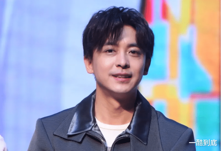 李佳航|演员李佳航发文:中国男足臭了多少年了,最不缺的就是骂声