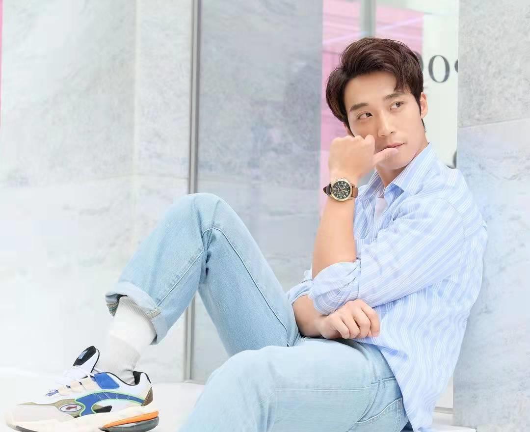 男友力|够拼！鲜肉演员不仅颜值高，更练就了质感的肌肉，男友力爆棚