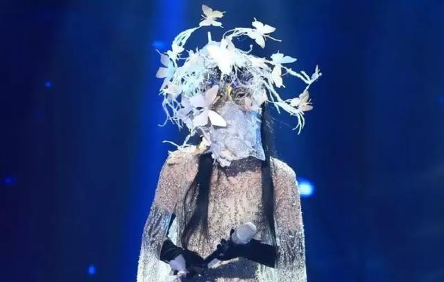 周深|从被那英瞧不上，到6年后将她击败，周深都经历了啥？