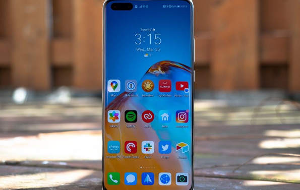 华为mate9|mate9当时看觉得挺好看的，现在再看，好low的设计