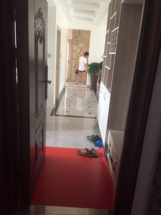 晒晒老公15万装修的新房,邻居竖起拇指狂赞!有个能干的老公真好