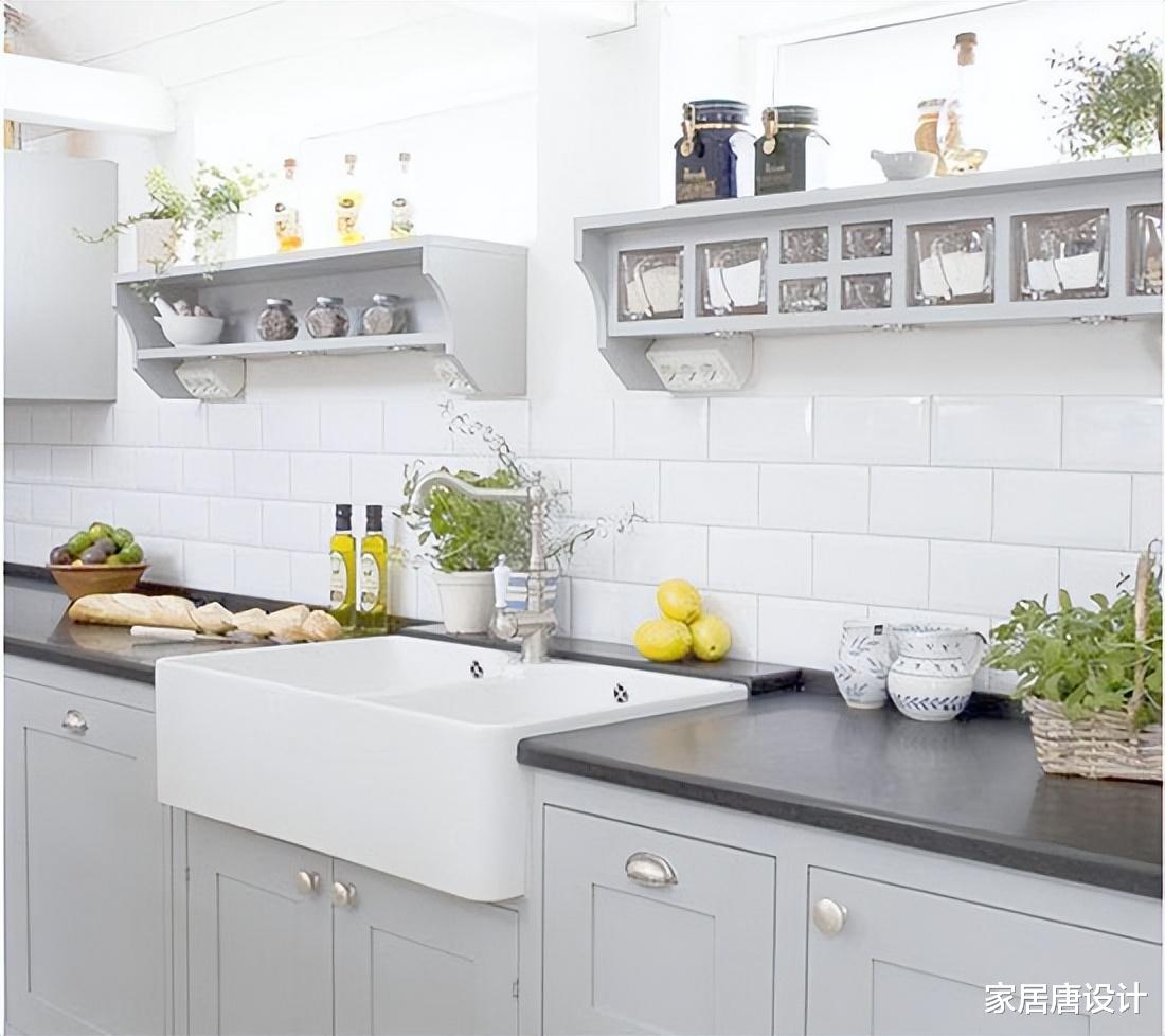 厨房吊柜总“磕头”,怎么办?看看聪明人的做法,个个实用!