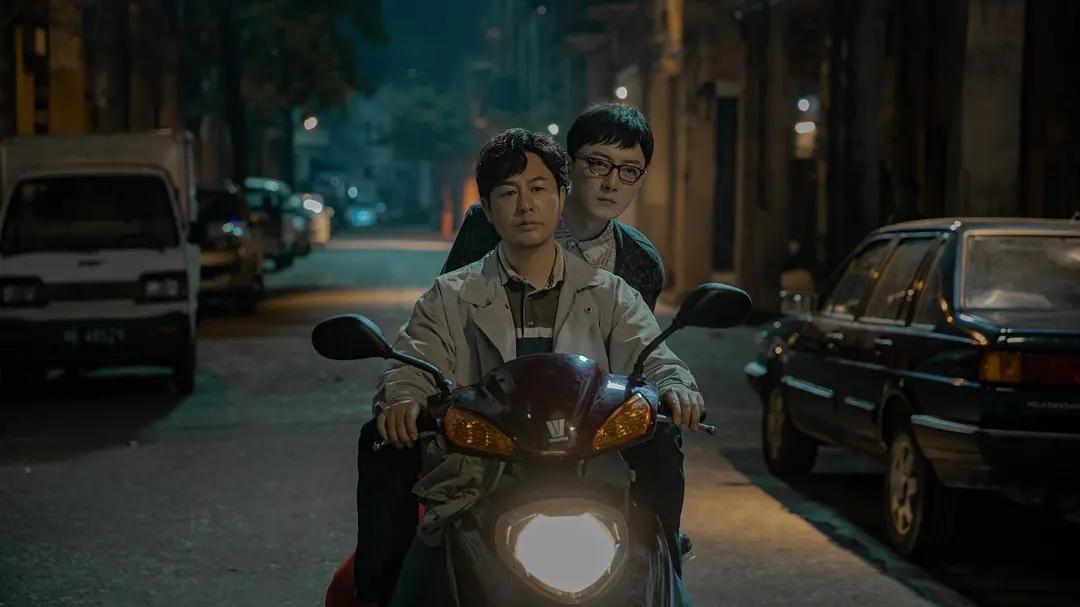 贾斯汀·比伯|因《狂飙》火爆的张颂文,终于等来来央媒点名,为何人民网只夸两人!