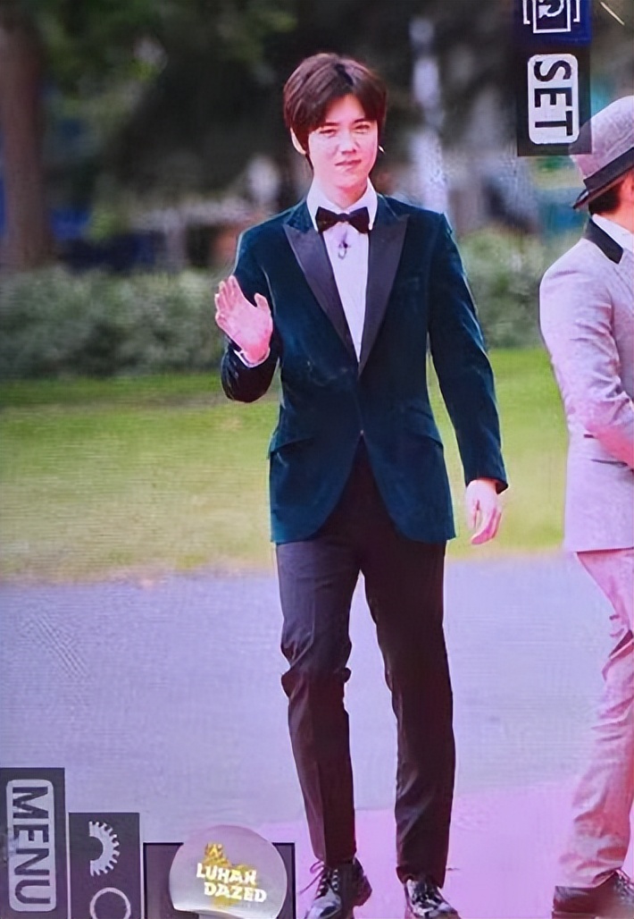 鹿晗|5个被腿长毁掉的男星 看脸是顶流看腿好嫌弃