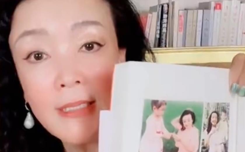 大S|大S儿子正脸首曝光!豪宅内给奶奶比心卖萌,五官和汪小菲一个样