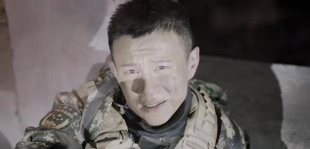 杨洋|万万没想到，杨洋会以这样的方式，在2022年4月打出1张王牌