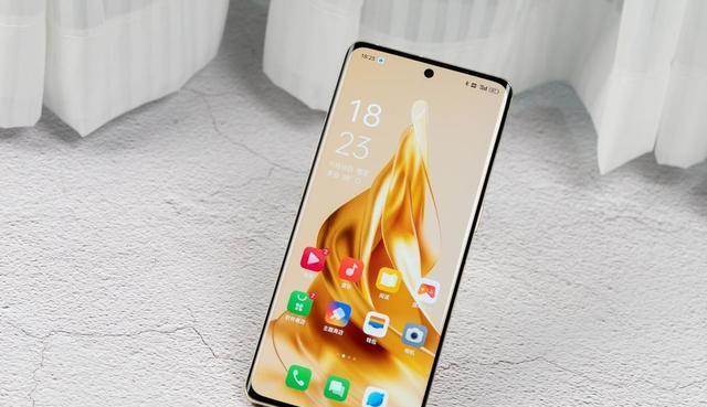 高颜值全能轻旗舰，OPPOReno9Pro+上手体验
