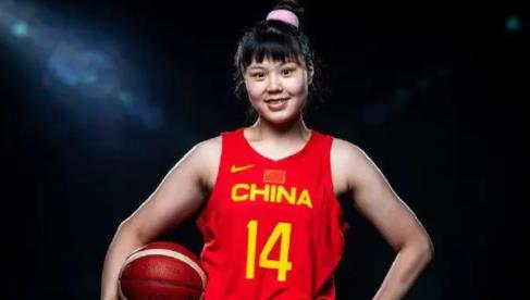 田鹏飞|中国女篮大魔王李月汝！将彻底无缘美国WNBA，姚明为什么不放人？